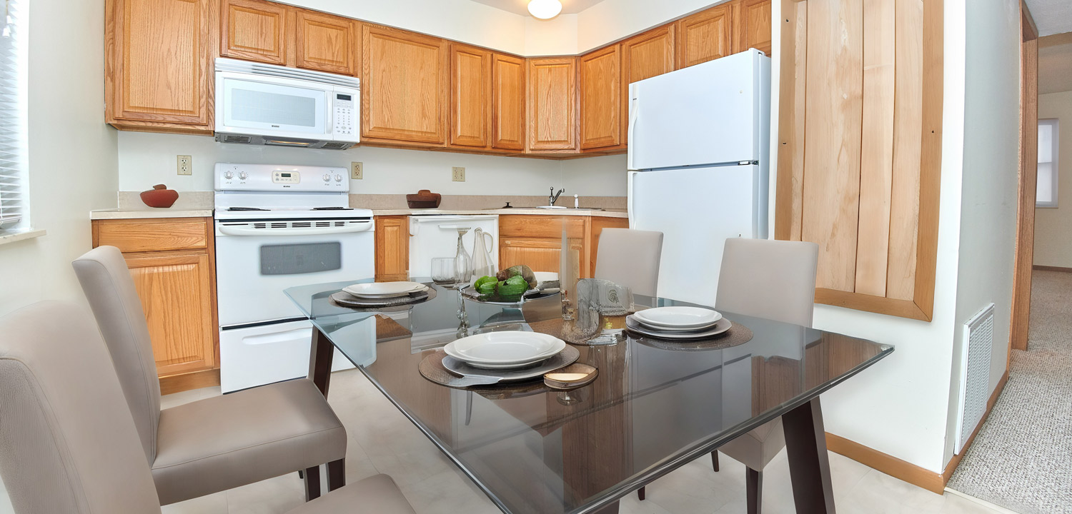 Pineview Apartments Kitchen and Dining Room Detail
